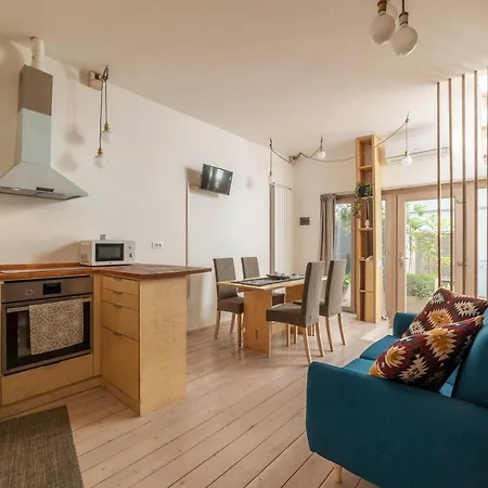 Guesthost - Tiburtina Apartments *