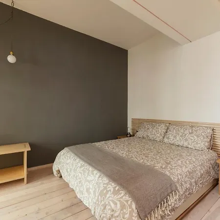 Guesthost - Tiburtina Apartments