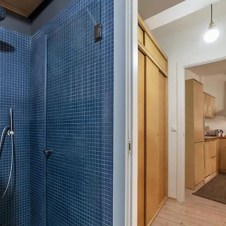 Guesthost - Tiburtina Apartments *