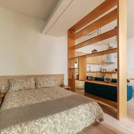 Guesthost - Tiburtina Apartments Apartman Róma