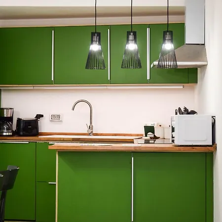 Guesthost - Tiburtina Apartments Apartman Róma