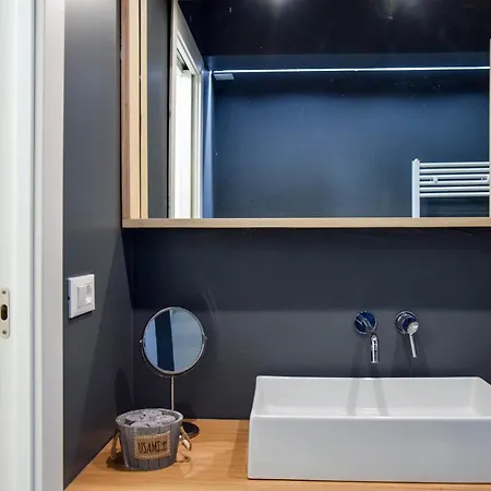 Guesthost - Tiburtina Apartments * Róma